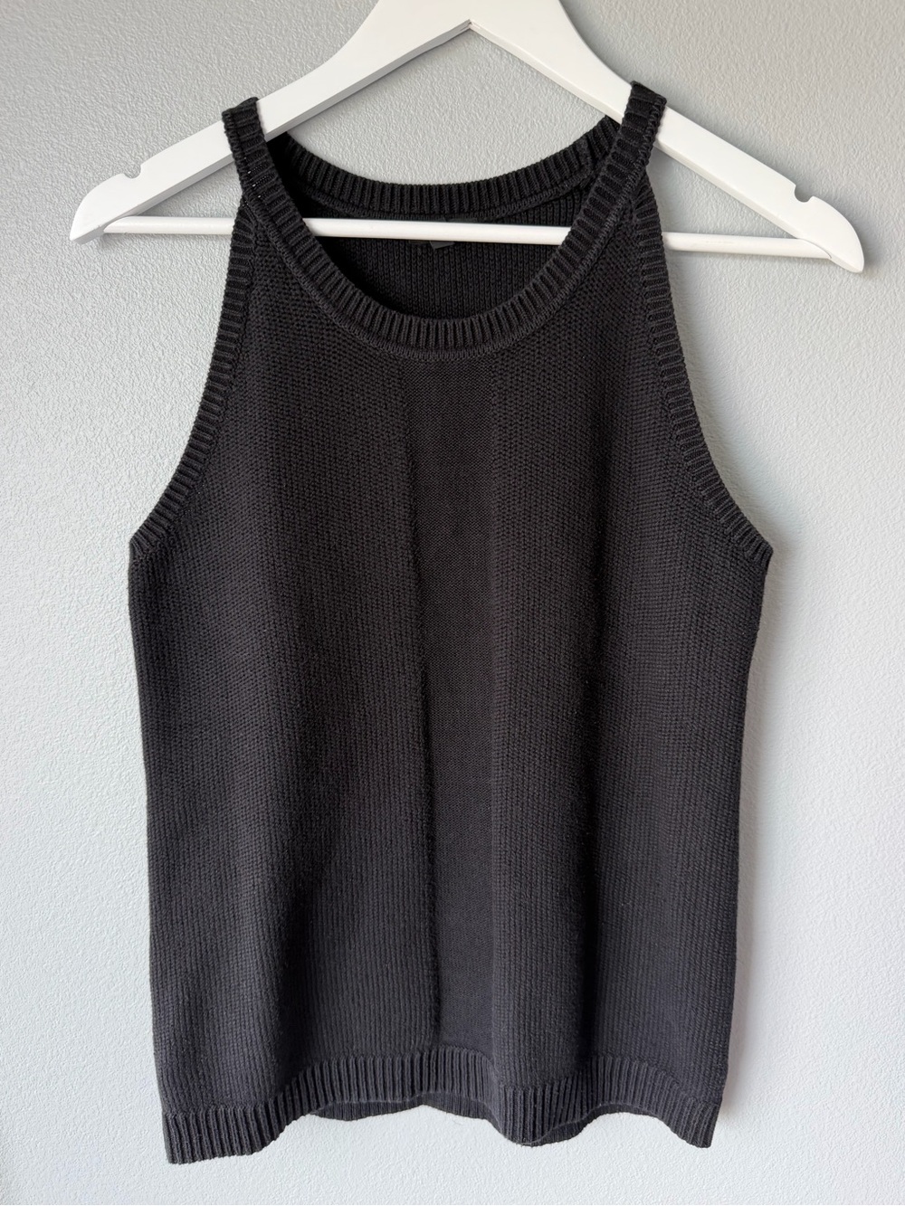 Talbots black high neck thin straps knit tank top Women’s sz M